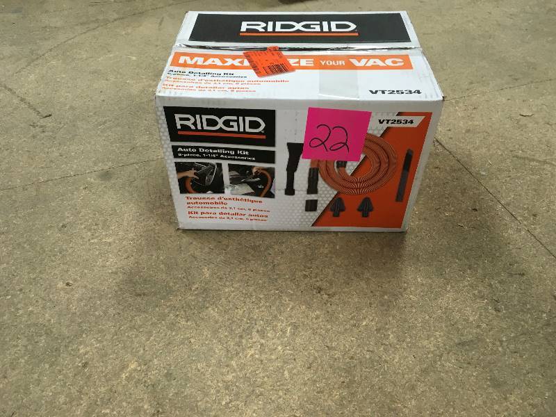 lot 22 image: Ridgid 1-14 in. 7-Piece Premium Car Cleaning Accessory Kit for RIDGID WetDry Vacs