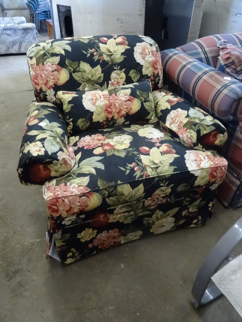 Calico corners full size sofa chair...