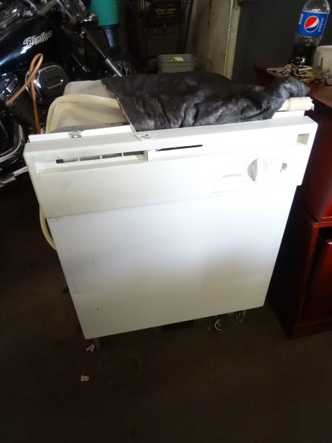 Hot point model HDA2000G00WW dish w...