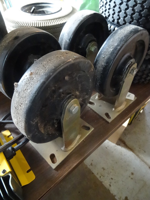 8 casters wheels. Qty 4...