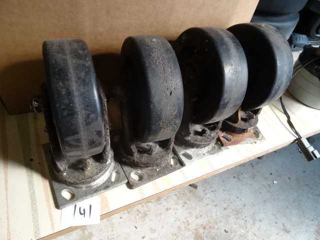 4 swivel casters. 6...