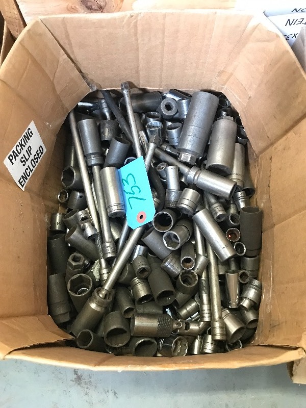 lot 753 image: LOT OF MISC. SOCKETS AND EXTENSIONS