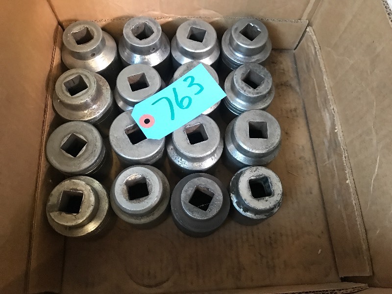 lot 763 image: LOT OF 34 SOCKETS