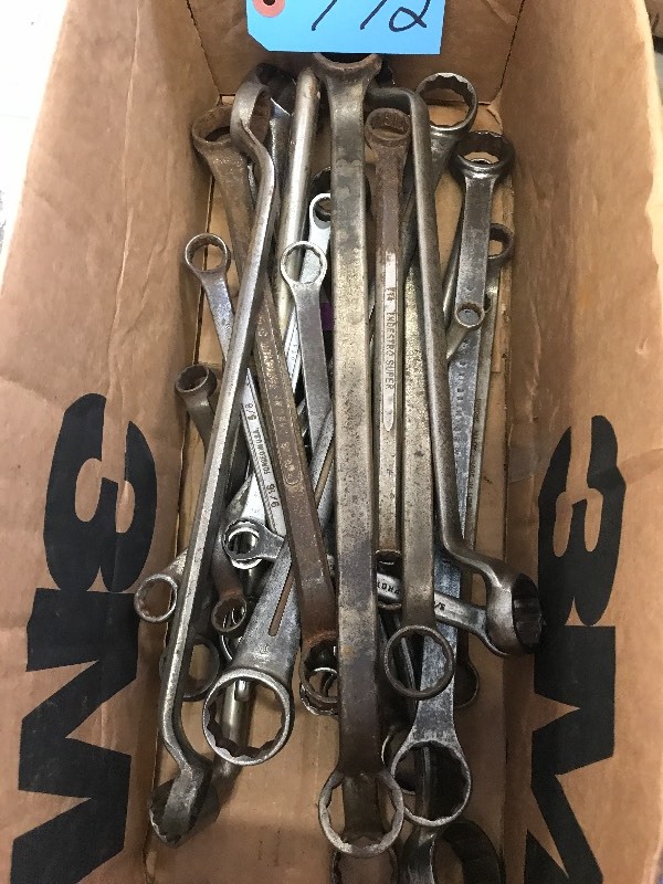 lot 772 image: LOT OF ASSORTED ANGLED DOUBLE BOX WRENCHES