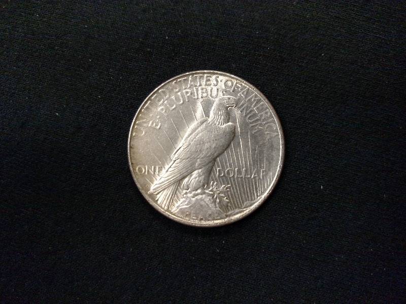 1922 D Peace Silver Dollar...