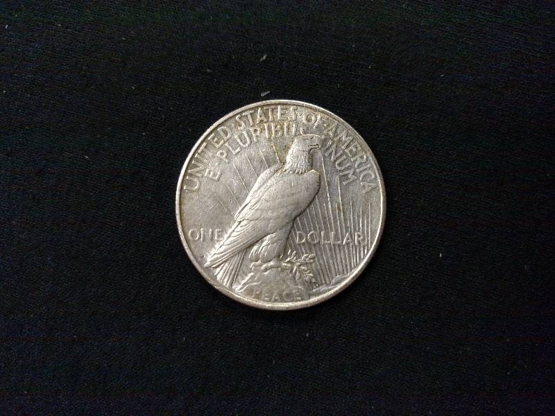 1922 D Peace Silver Dollar...