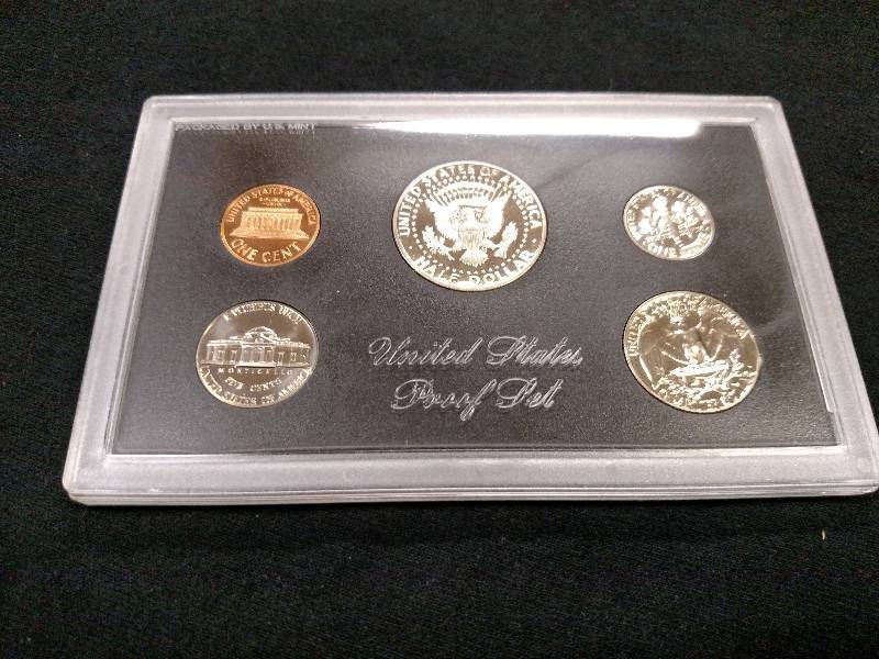 1971 U.S. Proof Coin Set...