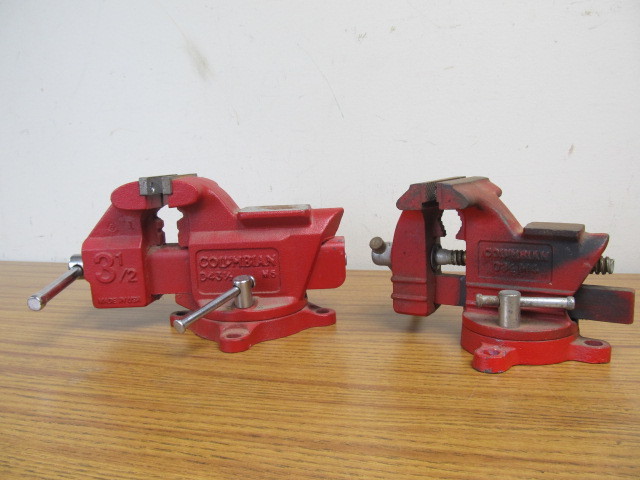 lot 20 image: Pair of Vintage Columbian Swivel Vises