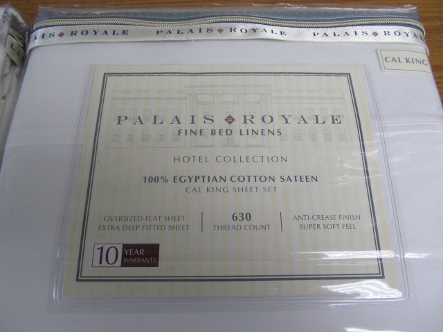 lot 58 image: Palais Royale 630 Thread Count Egyptian Cotton Sheet Set 