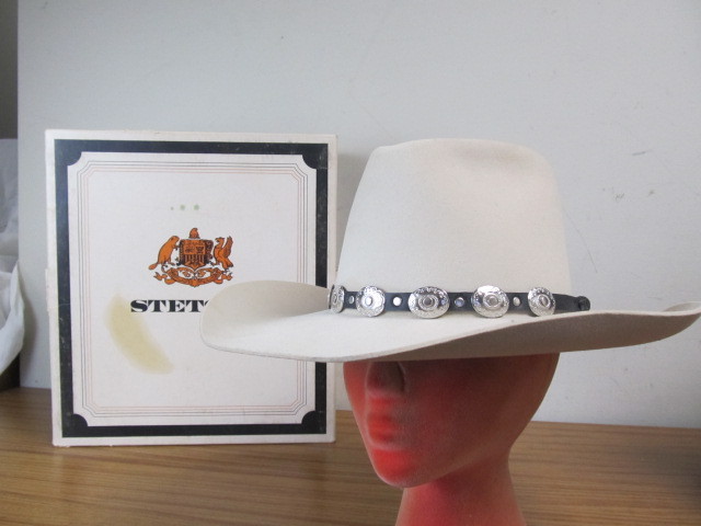 lot 100 image: Vintage STETSON Cowboy Hat wBox