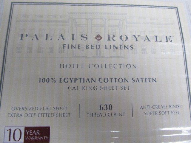 lot 59 image: Palais Royale 630 Thread Count Egyptian Cotton Sheet Set 