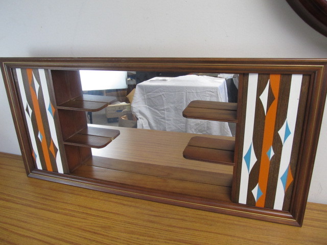 lot 126 image: Mid Century 1960s Wall Mirror Shadowbox