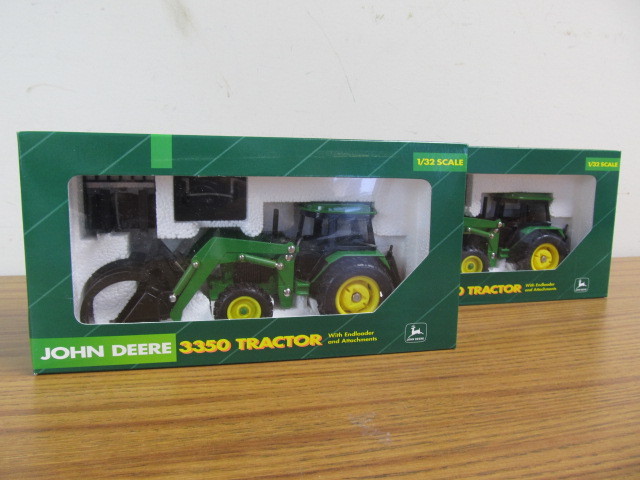 lot 116 image: 2 NIB Ertl John Deere 132 Diecast 3350 Tractors