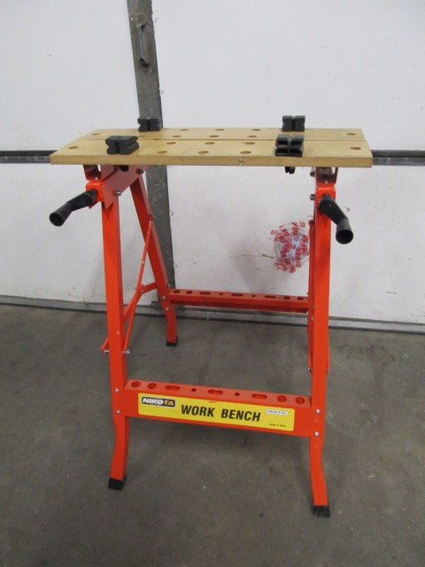 lot 124 image: Nice Collapsible Work Bench Table