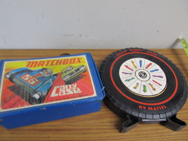 lot 141 image: Lot of Vintage Hotwheels Matchbox Cars etc
