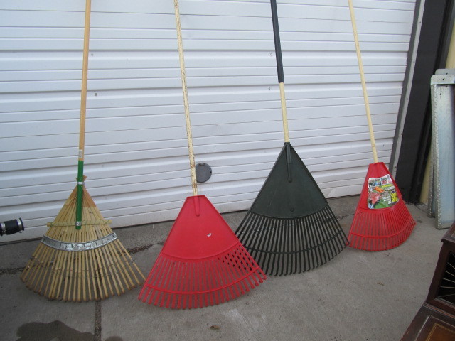 lot 159 image: Group of 4 Rakes