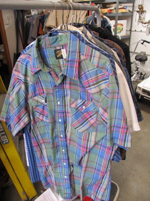 lot 178 image: Large Lot of Vintage Mens Western Shirts - Size XL & XLT