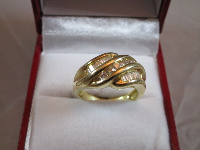1ct Diamod Baguette Estate Ring 14kt 6.1 Grames