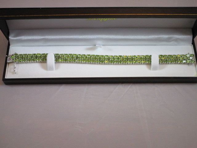 26ct Genuine Peridot Bracelet