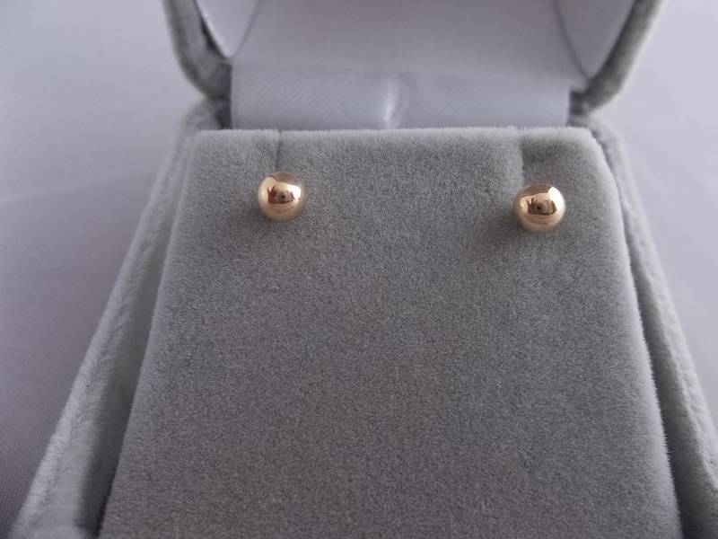 14kt Yellow Gold Earrings