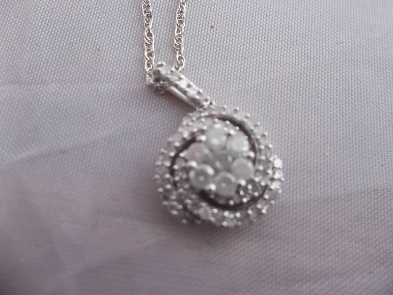 Kohls Diamond Necklace Retail $475.00