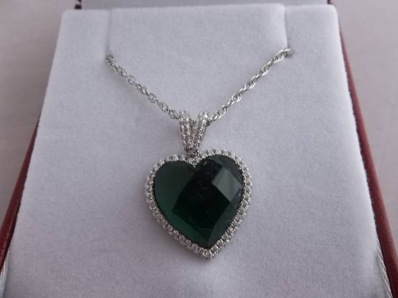 4ct Emerald Sweetheart Necklace