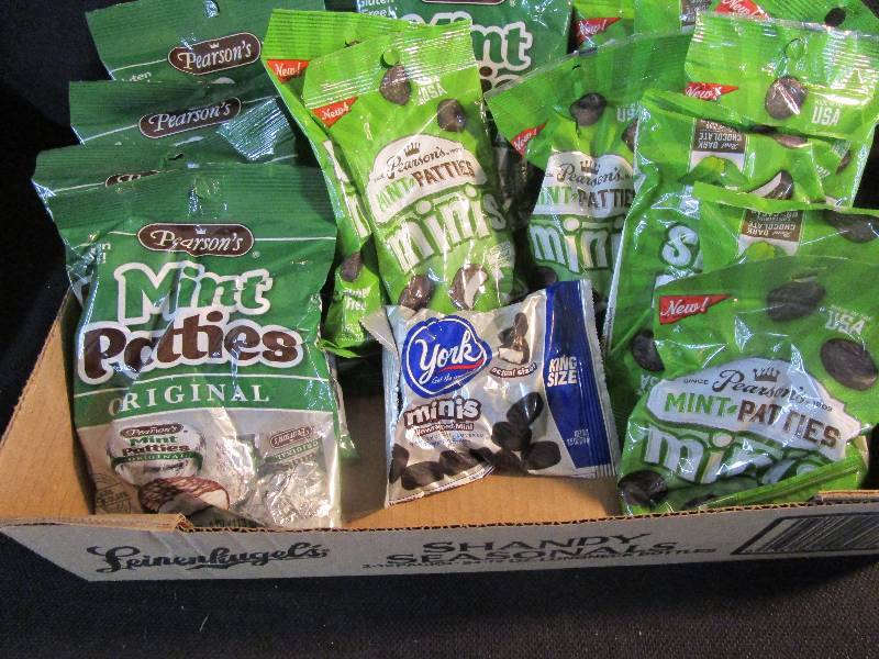 lot 20 image: Miny Patties Shelf Pulled Candy