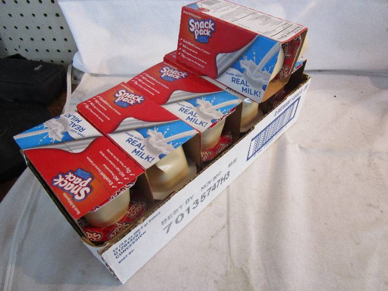 lot 28 image: Pudding Shelf Pulled Candy