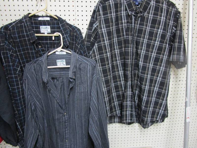 lot 96 image: Three 2XL Mens Dress Shirts
