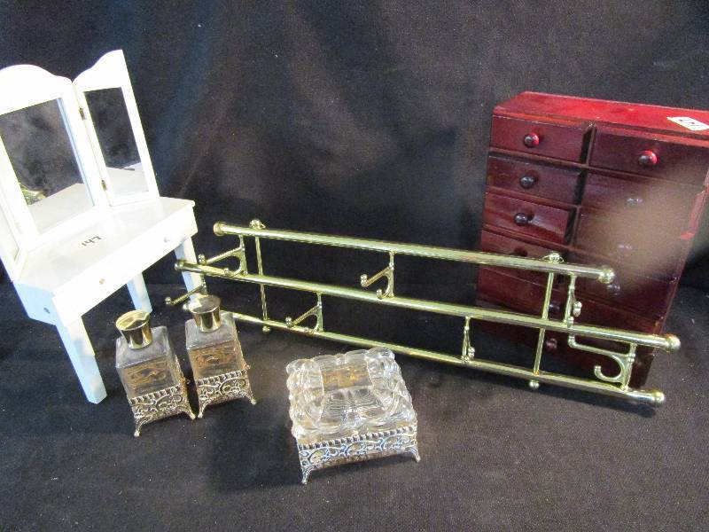 lot 116 image: Cute Mini Vanity, Mini Dresser with 10 Working Drawers and Foldable Coat Rack