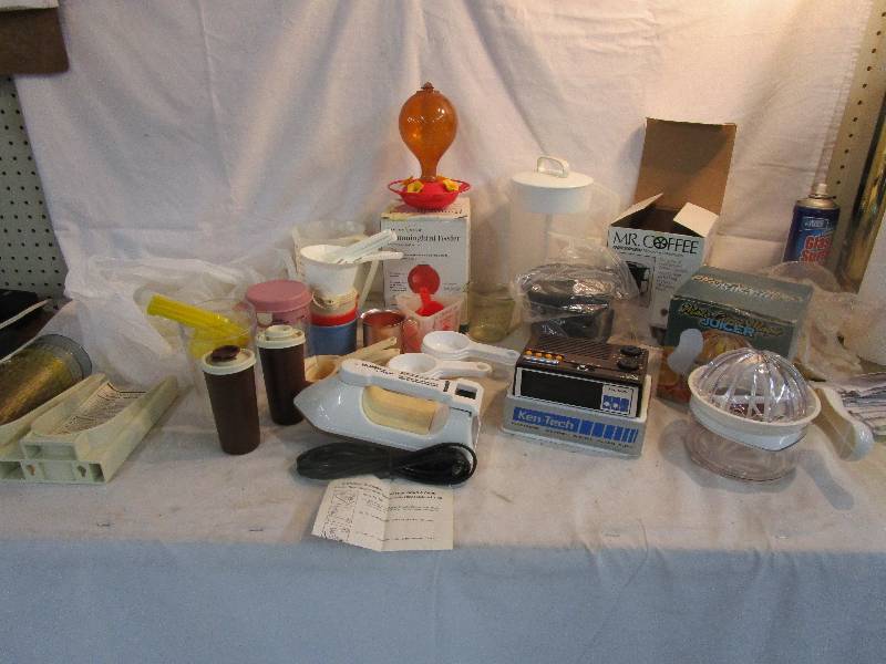 lot 143 image: Hummingbird Feeder, Juicer, Measuring Cups, Microwave, Mr. Coffee and More