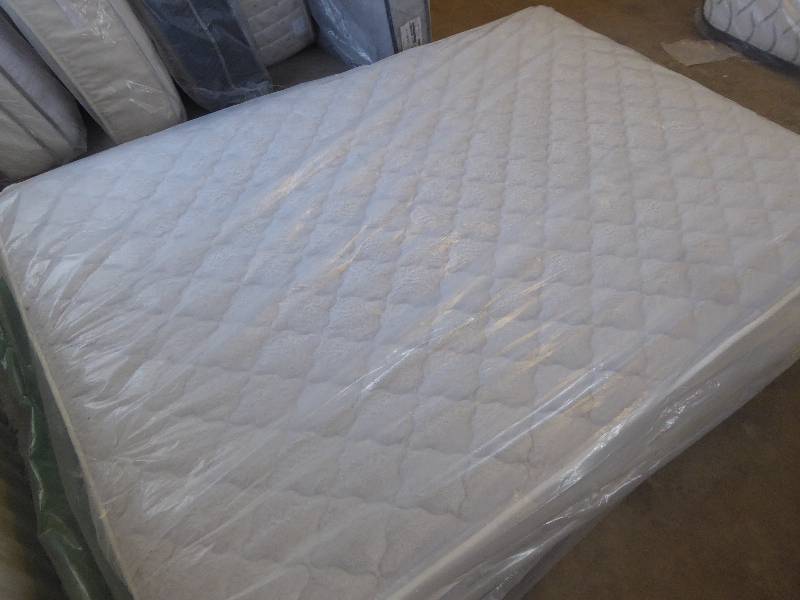 lot 2 image: Brand New Serta Sertapedic Fitzhugh Plush Full Mattress