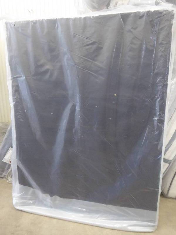 lot 7 image: Brand New Sealy Queen Box Spring