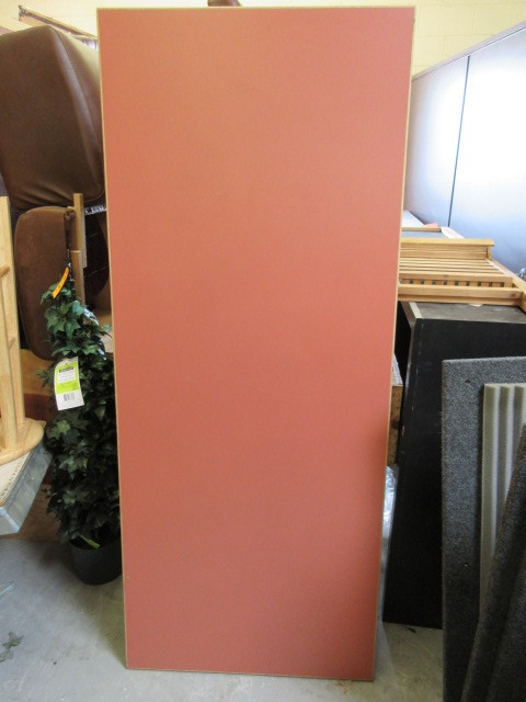 LAMINATE TOP TABLE WITH FOLD UP LEG