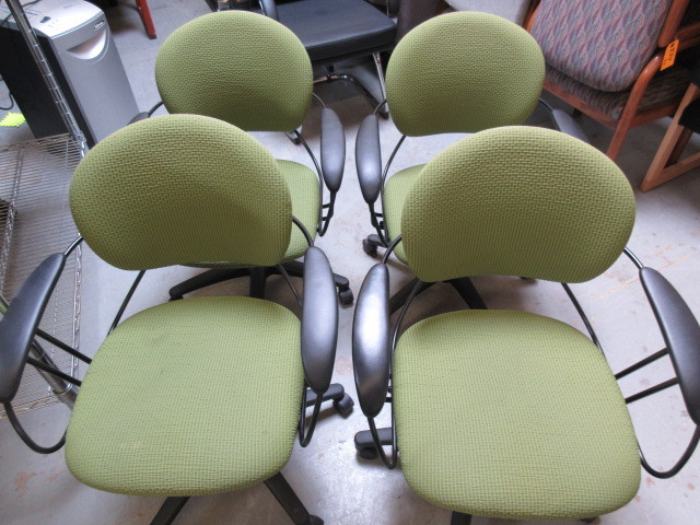 STEELCASE GREEN ROLLING OFFICE CHAIRS