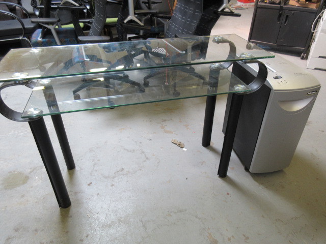 OFFICE TABLE AND SHREDDER