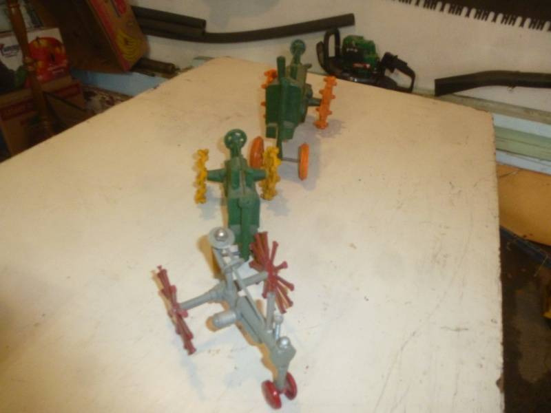 John Deere Steel Wheel Tractor Set