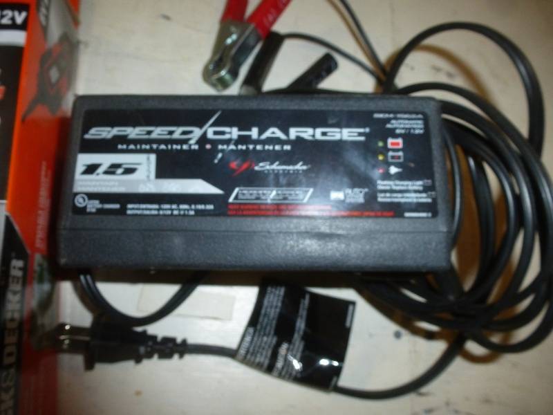 Black & Decker Battery Tender & Shumacker Charger