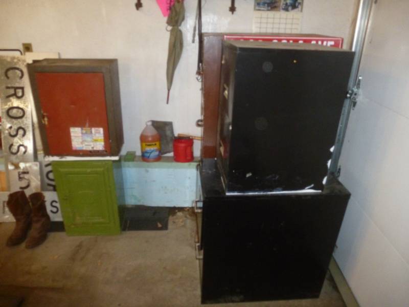 2 Filing Cabinets &  2 Smaller cabinets