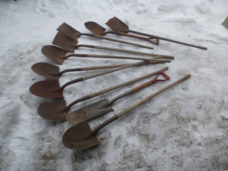 Assorted Shovels