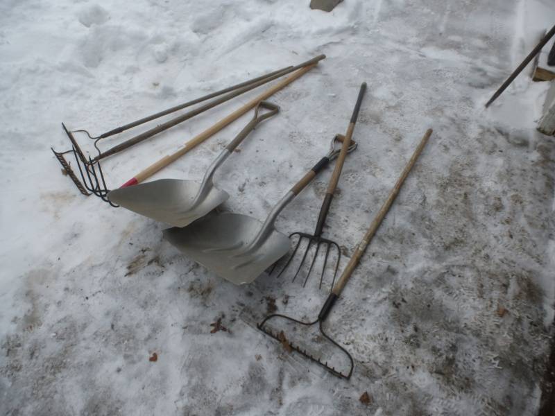 Rakes & Shovels