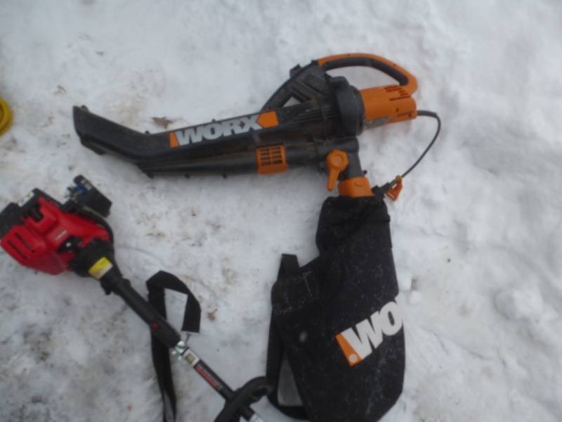 Worx Leaf Blower & Weed Trimmer