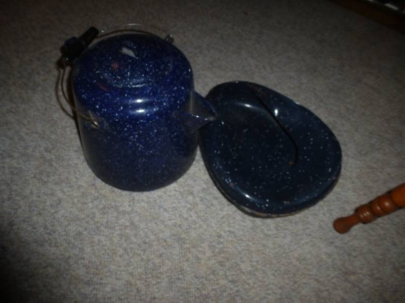 Porcelain Bed Pan & Water Pot
