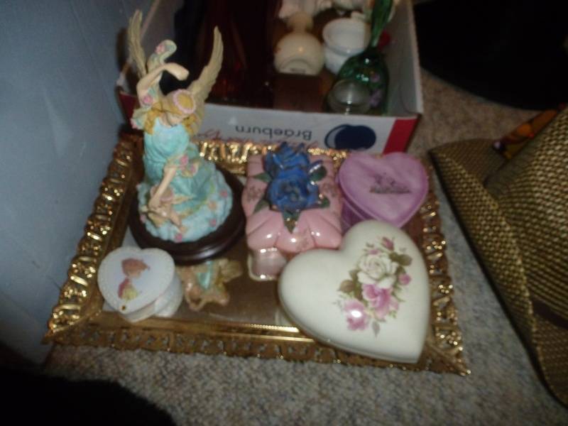 Top Hats, Vases, Porcelain Music Box