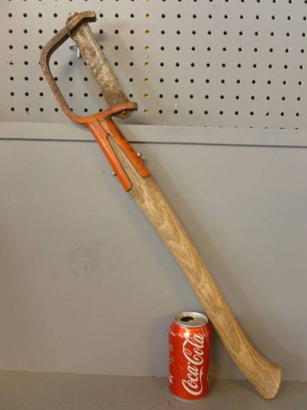 lot 30 image: Vintage Tool