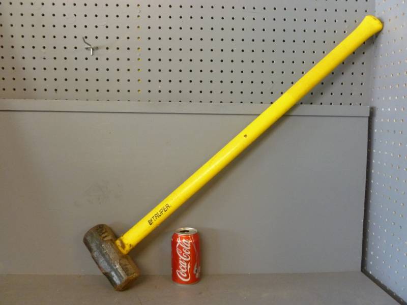 lot 39 image: Sledge Hammer