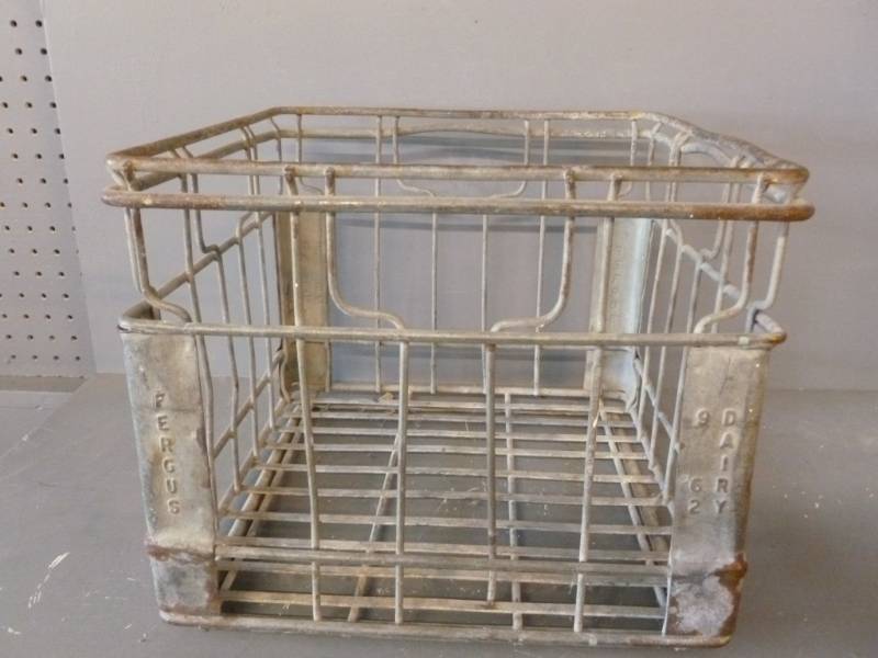 lot 50 image: Vintage Milk Crate