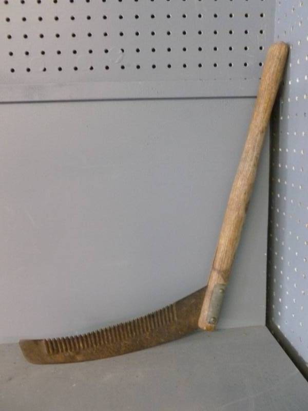 lot 82 image: Vintage Scythe