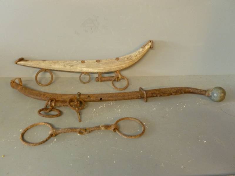 lot 85 image: Antique Horse Equipment