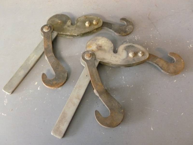 lot 98 image: Specialty Tools
